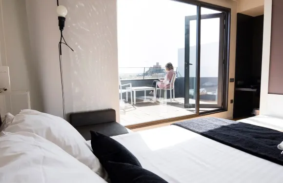 布魯阿爾曼薩酒店