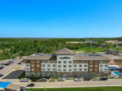 Holiday Inn Express KANSAS CITY NORTH – PARKVILLE by IHG Hotels in Platte County