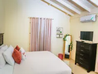 Areca Homes in Draxhall Hotels in Saint Ann’s Bay