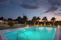 Malibu Grand Royale – Luxury Group Villa - Swimmingpools