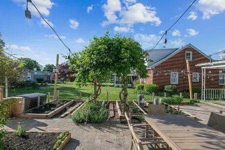 "sweet Serenity" Stay 10 Minutes from Hershey 3 Bedroom Home by Redawning