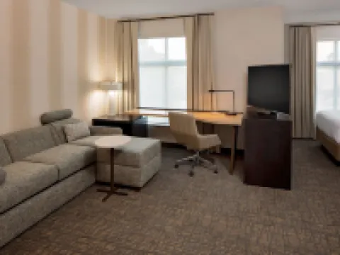 เรสซิเดนซ์อินน์ บายแมริออท ชาร์ลสตัน ซัมเมอร์วิลล์ โรงแรมในซัมเมอร์วิลล์