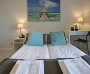 IRS信天翁皇家公寓 Wyspa na Stawie Młyńskim w Oliwie附近的飯店