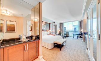 Jet Luxury Elite at the Signature