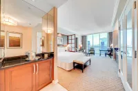 Jet Luxury at the Signature Condo Hotel