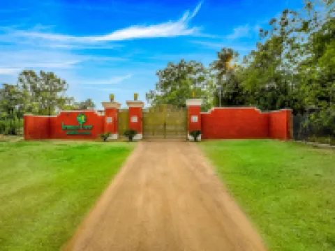 Lemon Tree Wildlife Resort, Bandhavgarh Hotels in Tala
