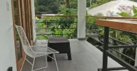 Lapislazuli House & Flats with Shared Pool