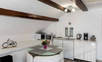 Old Town Charming Nest