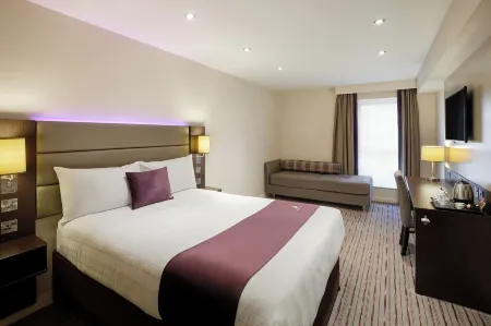 Premier Inn Swansea City Centre