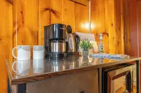 Vacation UniquEly cottage #1