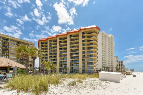 Summerhouse by Book That Condo Hotel di Lower Grand Lagoon