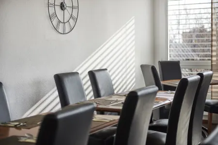 Le Leman Hotel Отели рядом с достопримечательностью «The Fork - Alimentarium»