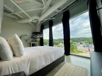 Arch + Cable Hotel Hotels in Mankato