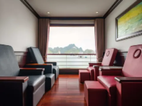 Aqua of the Seas Cruise Ha Long