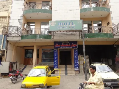 Hotel Shining Star Hotel a 