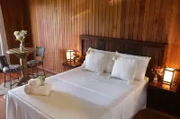 Pousada Gauleses - Praia do Rosa Hotels near Red