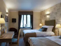 The Red Lion Hawkshaw Hotels in Bury District