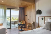 Golden Tulip Porto Vecchio Hotels in 