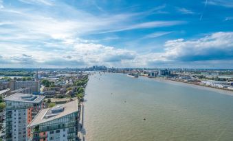 Skyvillion-Apartments Near River Thames Excel & O2 Woolwich
