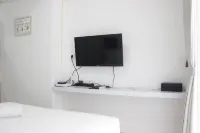 Modern Look Studio Apartment at Grand Asia Afrika - Pools