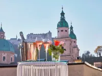 Small Luxury Hotel Goldgasse Hotels near Felsenreitschule