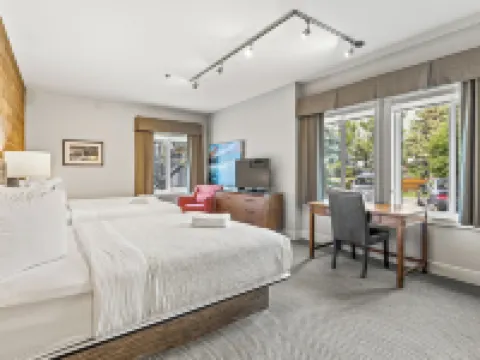 ベースキャンプ・ロッジ・カンモア キャンモアのホテル