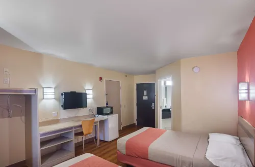 Motel 6 Terrell, TX