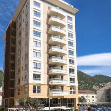 Bentley Holiday Apartments - West One Отели в г. Гибралтар