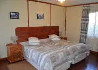 Log Cabin & Settlers Village فنادق في غراسكوب