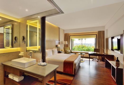 Sedona Suites Orchid Tower Over view