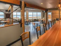 River Lodge and Cabins Hotels in Boardman