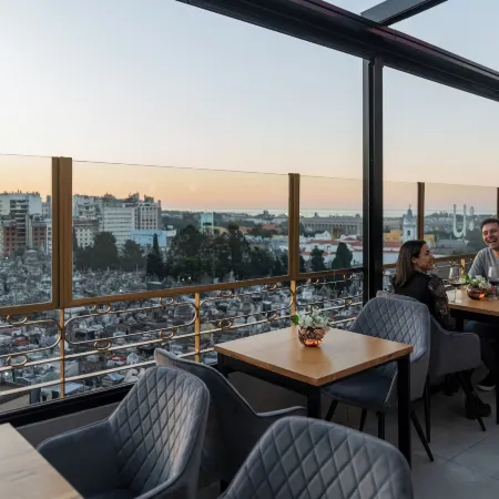 Urban Suites Recoleta Boutique Hotel Отели рядом с достопримечательностью «Конгресс-центр Buenos Aires Auditorium»