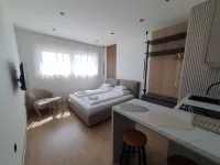 SmartStay Johnny - balcony