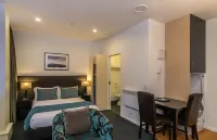 Gilmer Apartment Hotel