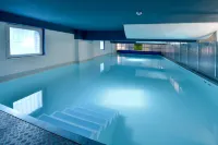 Plus Prague - Swimmingpools