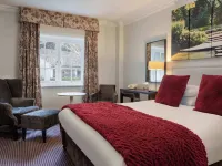 Sunday Box Hill Burford Bridge Hotel Hotels in Westcott