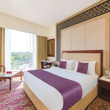 Hrj Sarovar Portico Indore