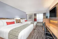 Microtel Inn & Suites by Wyndham Sudbury Lake Laurentian Conservation Area附近的飯店