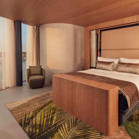 Hotel Jakarta Amsterdam Отели рядом с достопримечательностью «Смотровая площадка A'DAM»