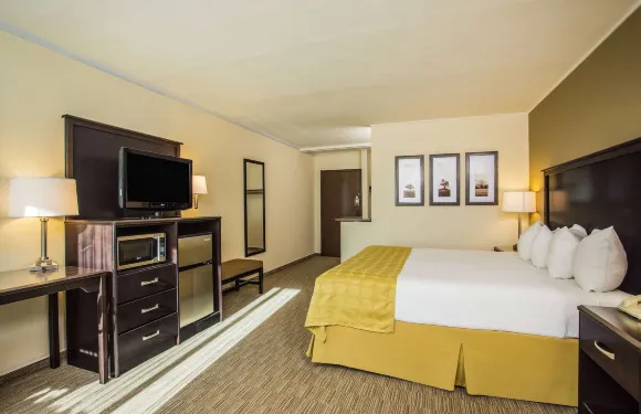 真斯維爾美吟温德姆酒店