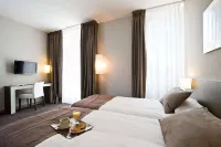 Kyriad Orange Centre Hotels in Sérignan-du-Comtat