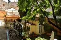 Hôtel du Fiacre Hotels in Carpentras