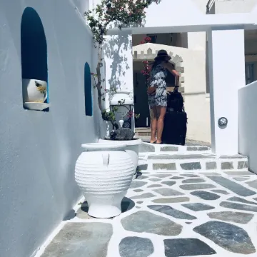 Taki's Guests