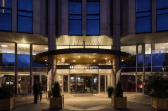 Hôtel Mercure Paris Boulogne Các khách sạn gần Gare De St Cloud
