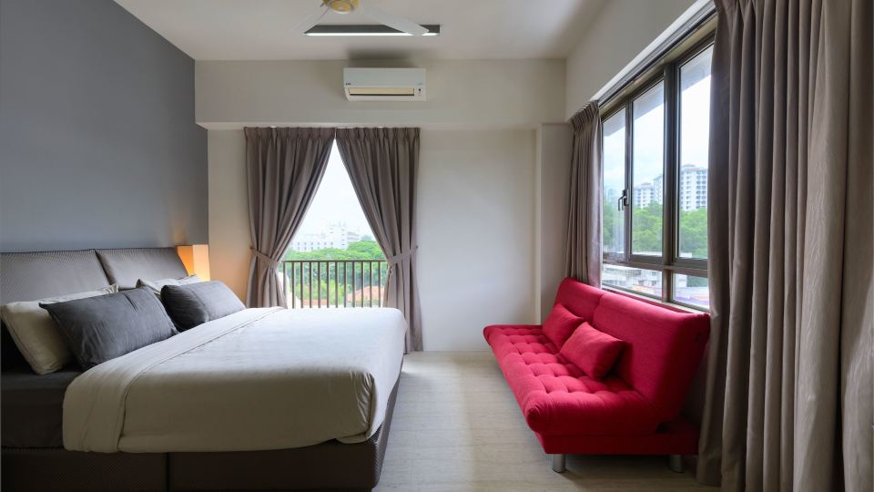 2 Bedrooms Apartment by the Sea