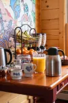 Hostel of Maine - breakfast