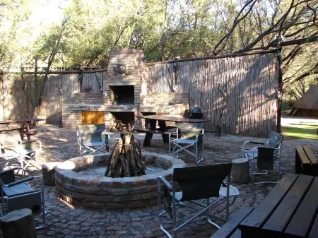 Ko Ka Tsara Bush Camp Отели в г. Централен Кару