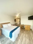Seaview Beach Hotel Hotels near boardwalk
