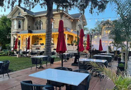 퍼디컴 하우스 외관