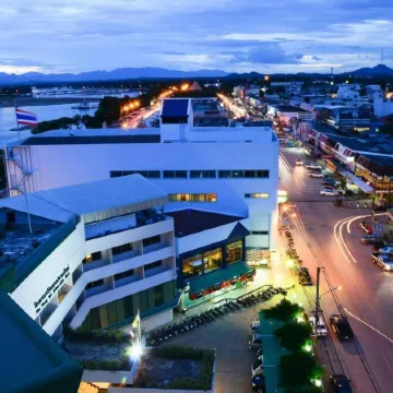 Viang Tak Riverside Hotel